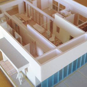 半透明の中庭/homeKZ 模型写真