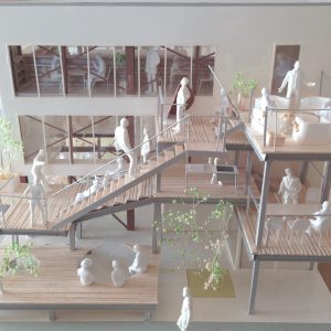 Fujiyoshida-Balcony 模型写真　バルコニーを横から見る