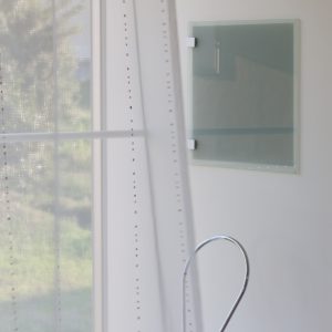 互い違いの内壁/homeHR 2階サンルーム