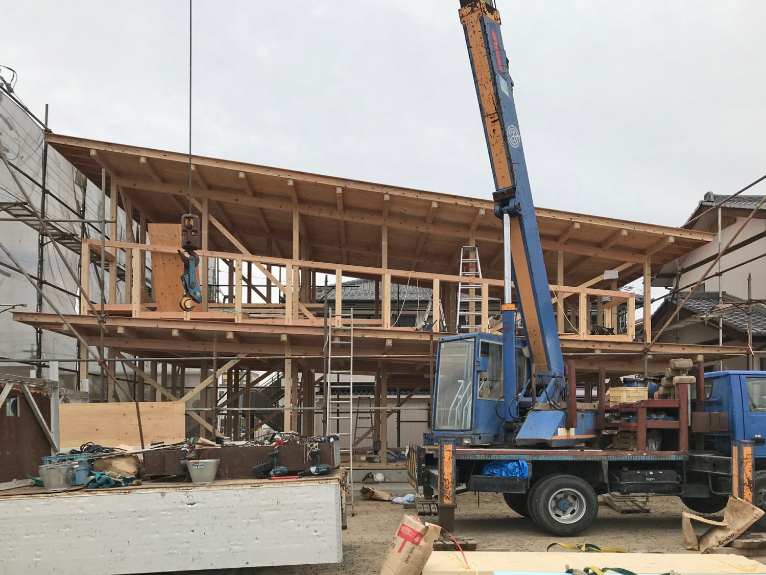 半田市内の住宅　建前