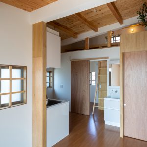 三方向の屋根/annexTK